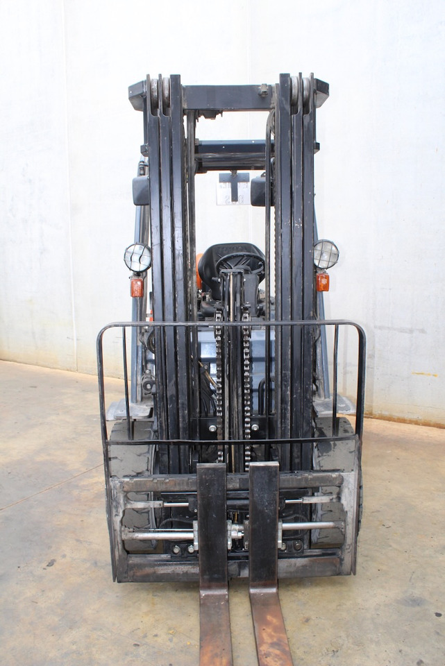 Toyota 02-8FGF30 MATRICULADA - Gasoltruck: bild 5 Toyota 02-8FGF30 MATRICULADA - Gasoltruck: bild 5