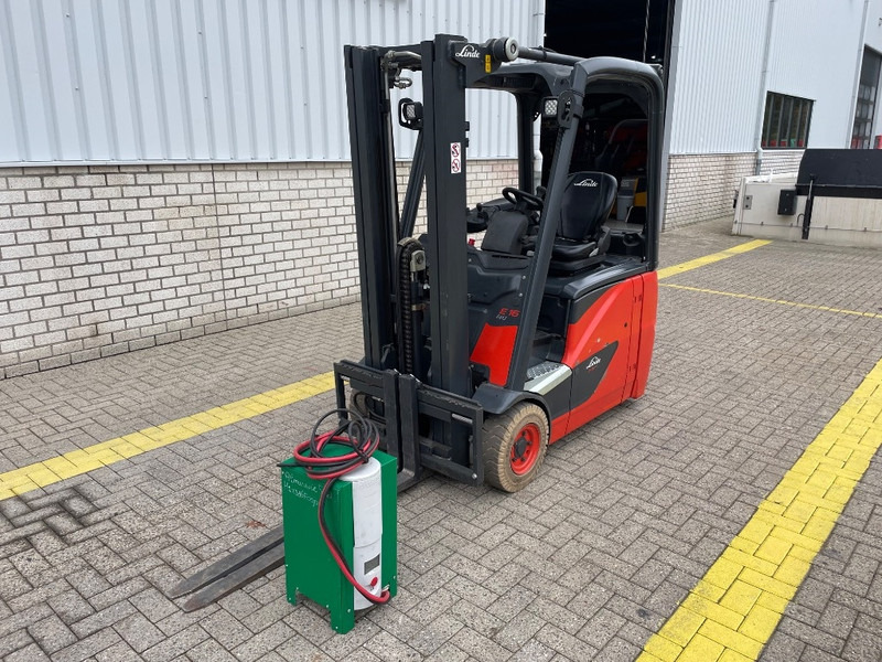 Linde E 16 H-02 - Eltruck: bild 2 Linde E 16 H-02 - Eltruck: bild 2