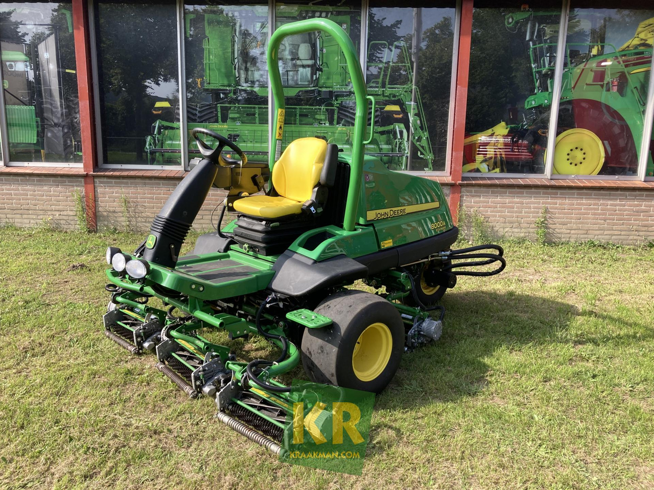 8000A E-CUT John Deere - Gräsklippare: bild 1 8000A E-CUT John Deere - Gräsklippare: bild 1