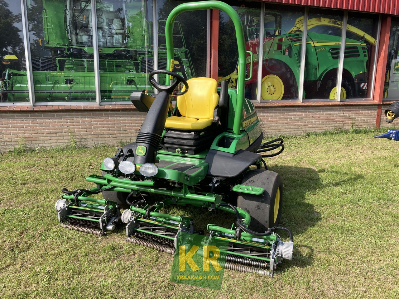 John Deere 8000A E-CUT - Gräsklippare: bild 3 John Deere 8000A E-CUT - Gräsklippare: bild 3