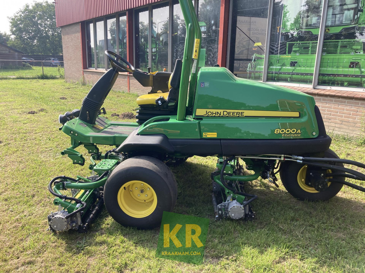 John Deere 8000A E-CUT - Gräsklippare: bild 2 John Deere 8000A E-CUT - Gräsklippare: bild 2