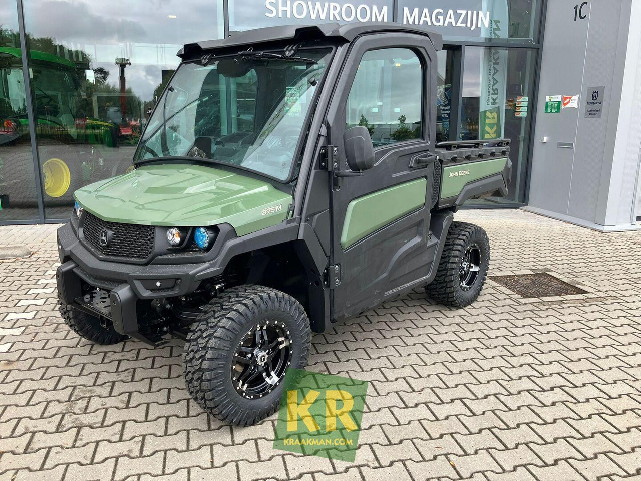 John Deere XUV875M - Fyrhjuling: bild 1 John Deere XUV875M - Fyrhjuling: bild 1