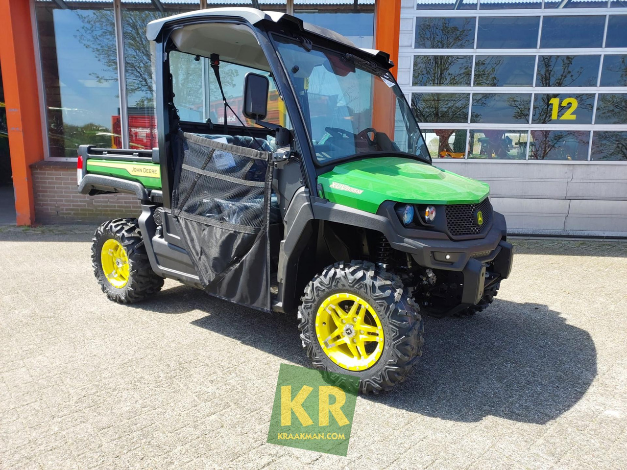 XUV835M John Deere - Fyrhjuling: bild 1 XUV835M John Deere - Fyrhjuling: bild 1