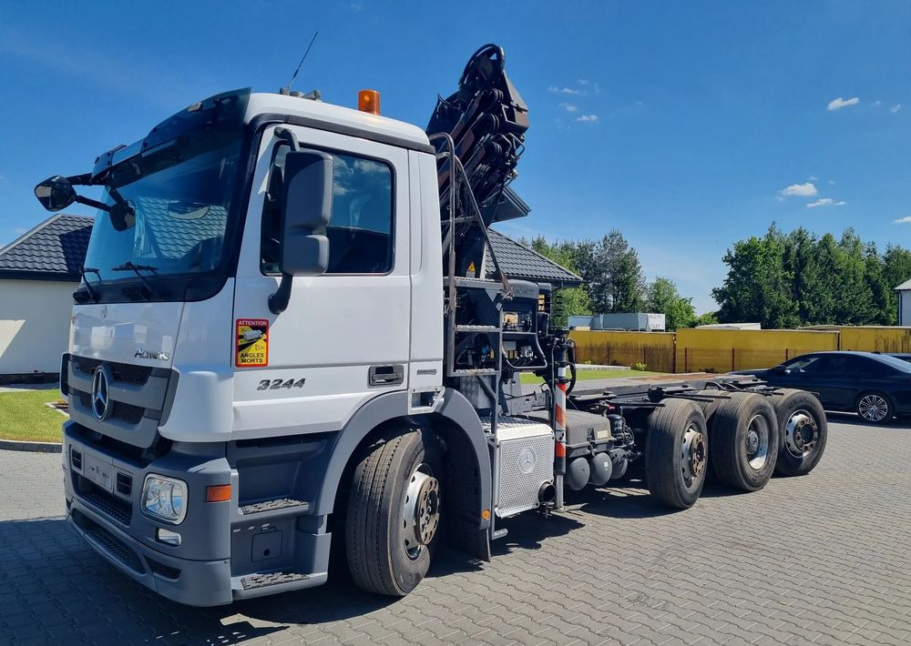 Mercedes-Benz Actros 3244 - Chassi lastbil: bild 1 Mercedes-Benz Actros 3244 - Chassi lastbil: bild 1