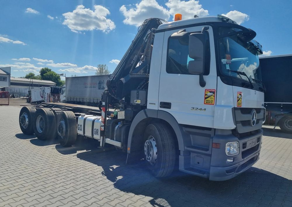 Mercedes-Benz Actros 3244 - Chassi lastbil: bild 2 Mercedes-Benz Actros 3244 - Chassi lastbil: bild 2