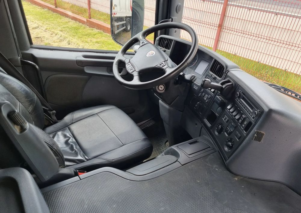 Scania P360 - Sopbil: bild 5 Scania P360 - Sopbil: bild 5