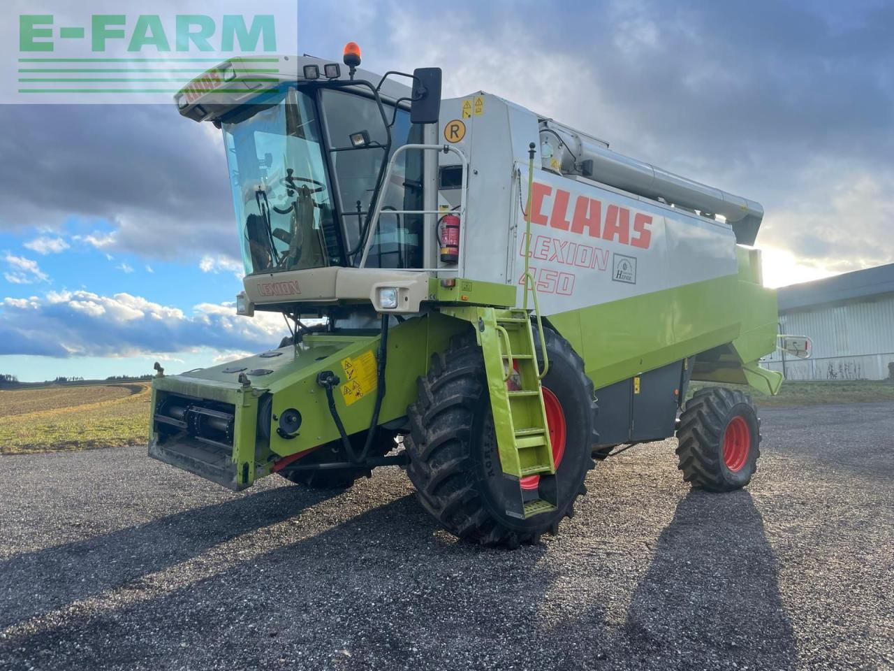 CLAAS lexion 450 - Skördetröska: bild 2 CLAAS lexion 450 - Skördetröska: bild 2