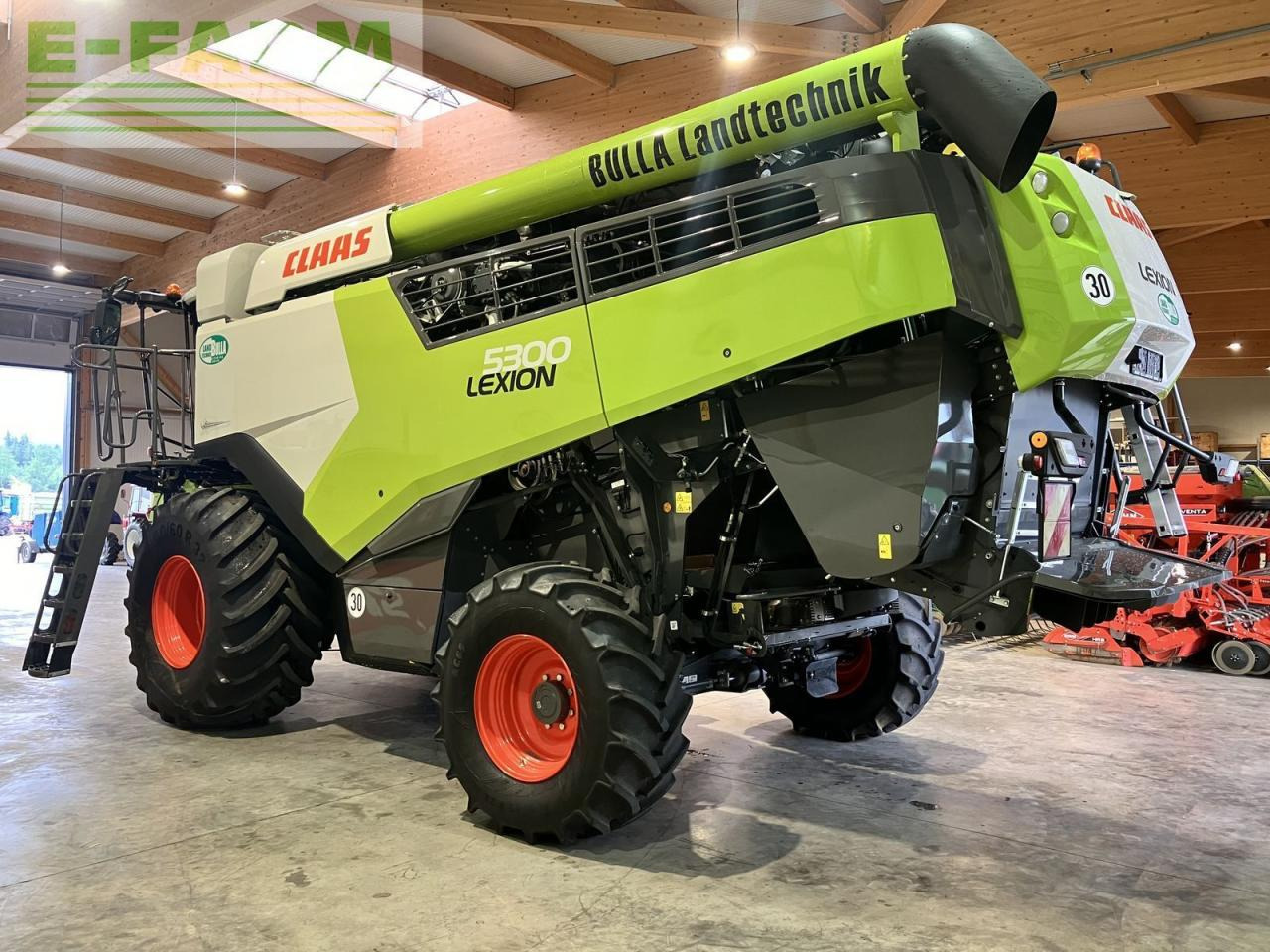 CLAAS lexion 5300 - Skördetröska: bild 4 CLAAS lexion 5300 - Skördetröska: bild 4