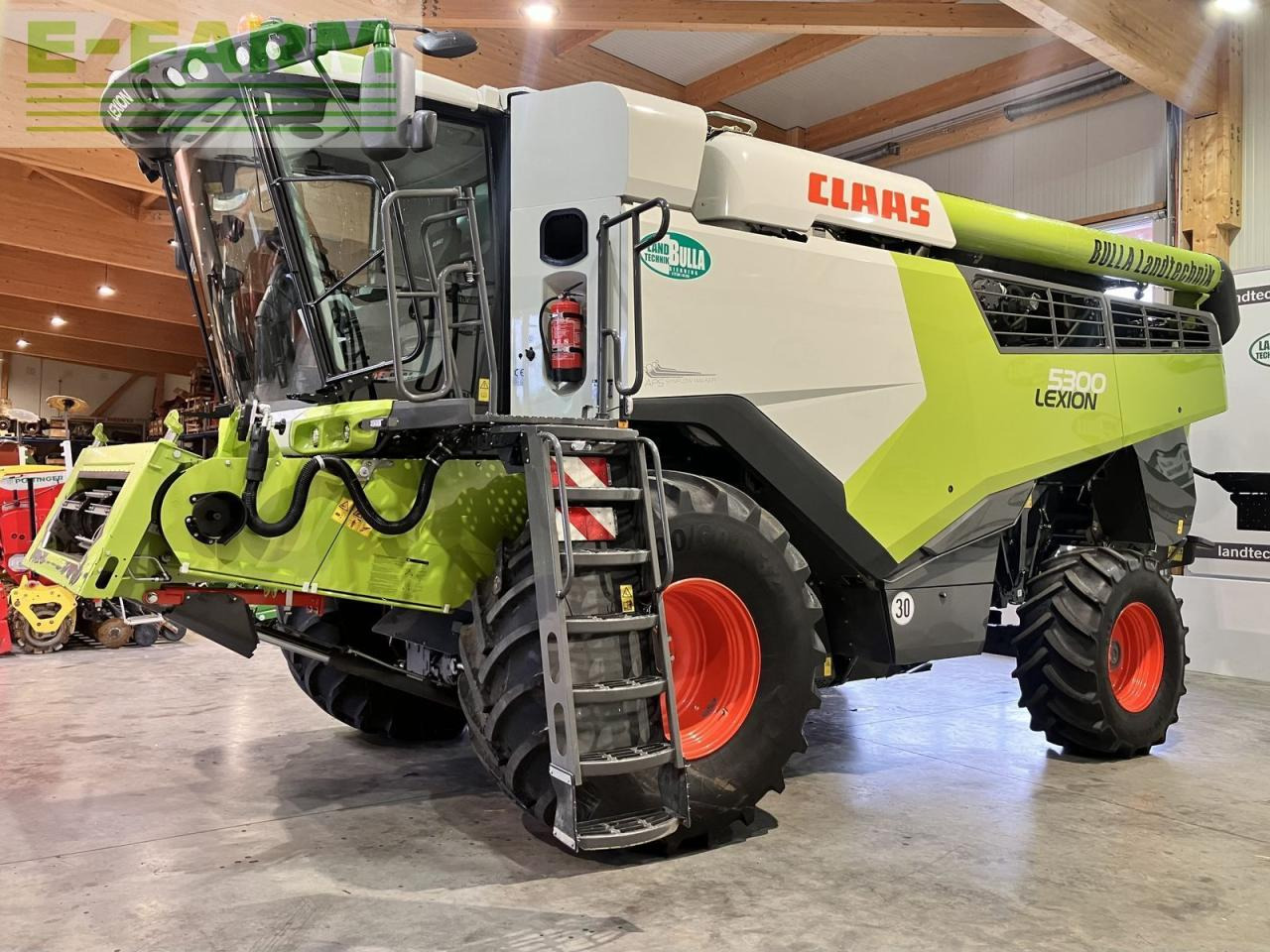 CLAAS lexion 5300 - Skördetröska: bild 2 CLAAS lexion 5300 - Skördetröska: bild 2
