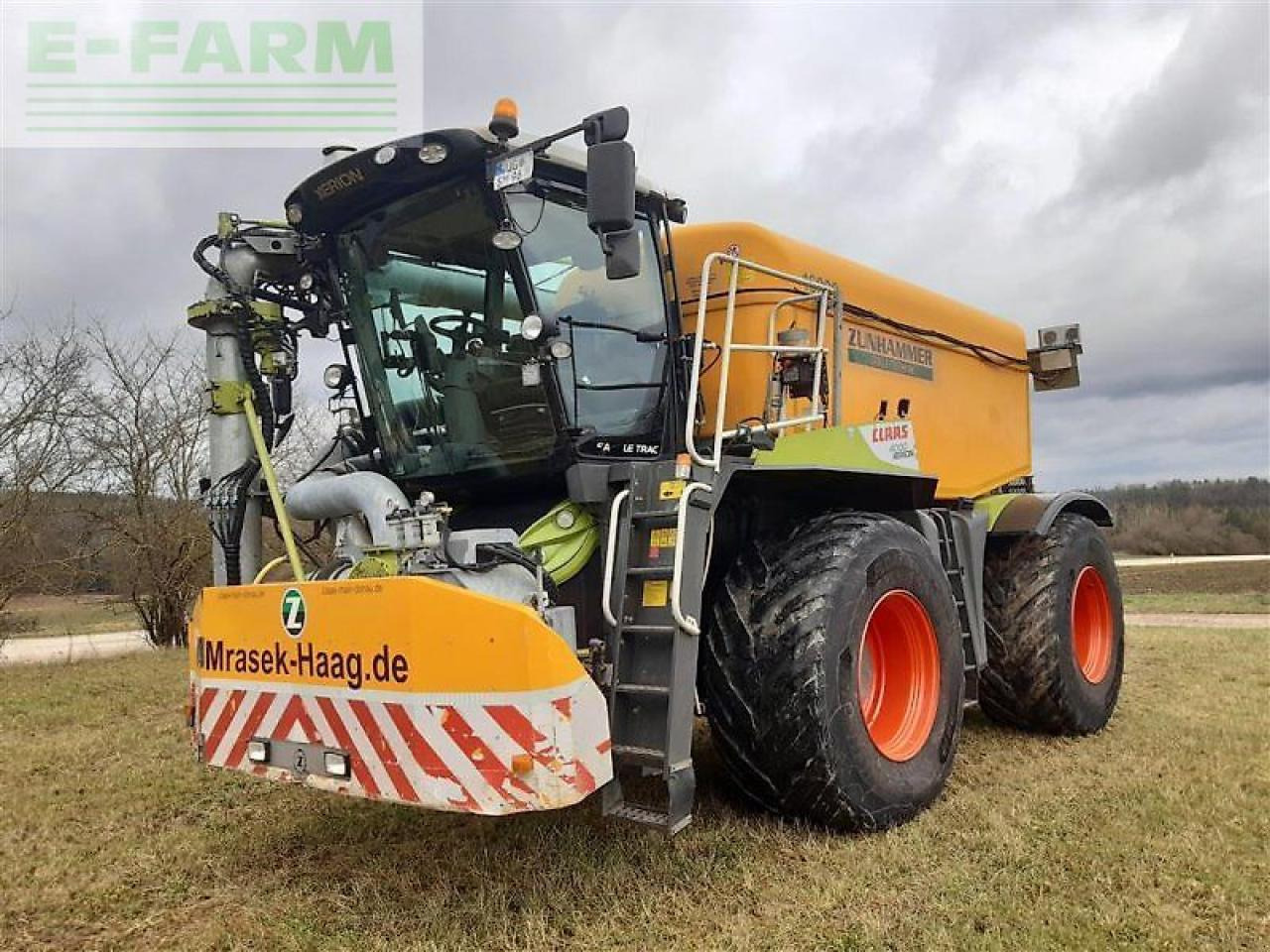 CLAAS xerion 4000 saddle trac SADDLE TRAC - Självgående spruta: bild 1 CLAAS xerion 4000 saddle trac SADDLE TRAC - Självgående spruta: bild 1