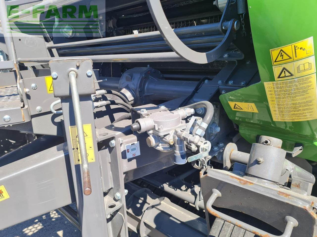 Fendt 4180 v xtra - Fyrkantspress: bild 3 Fendt 4180 v xtra - Fyrkantspress: bild 3