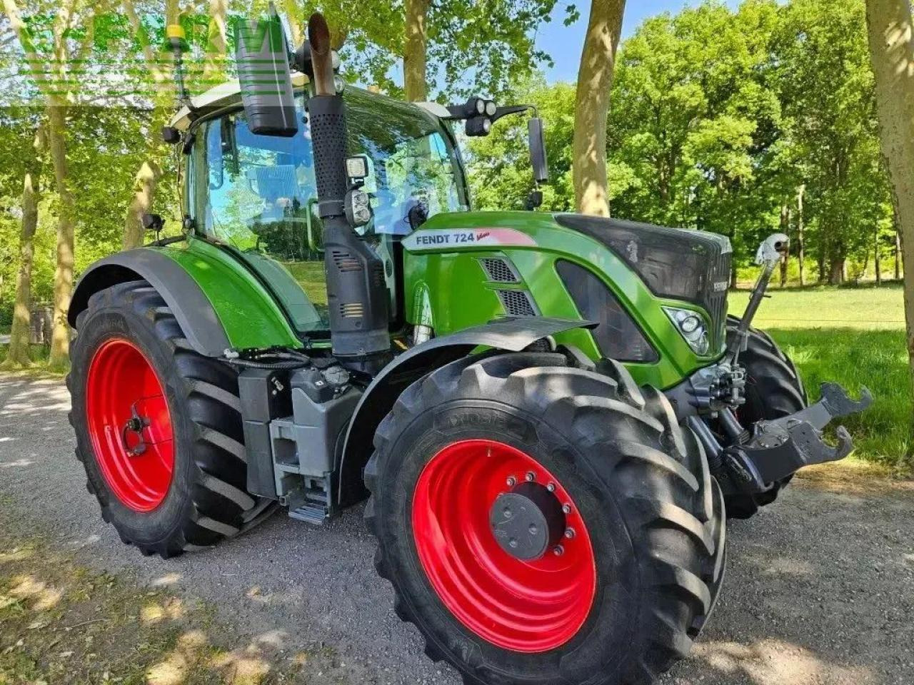 Fendt 724 s4 profi plus (718 720 722 ) - Traktor: bild 2 Fendt 724 s4 profi plus (718 720 722 ) - Traktor: bild 2