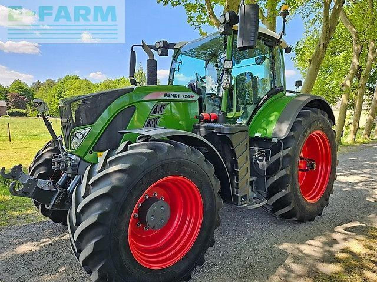 Fendt 724 s4 profi plus (718 720 722 ) - Traktor: bild 1 Fendt 724 s4 profi plus (718 720 722 ) - Traktor: bild 1