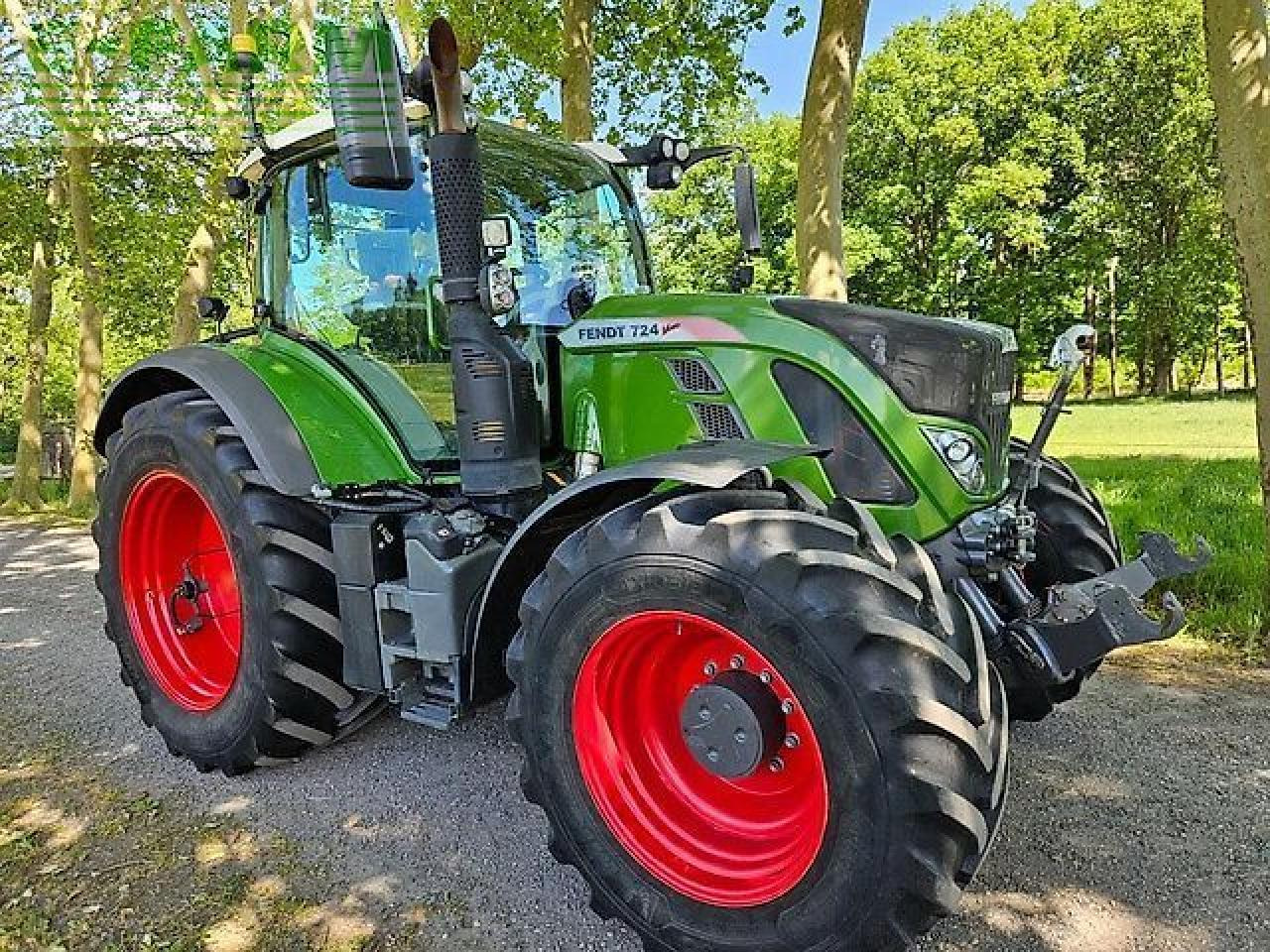 Fendt 724 s4 profi plus (718 720 722 ) - Traktor: bild 2 Fendt 724 s4 profi plus (718 720 722 ) - Traktor: bild 2
