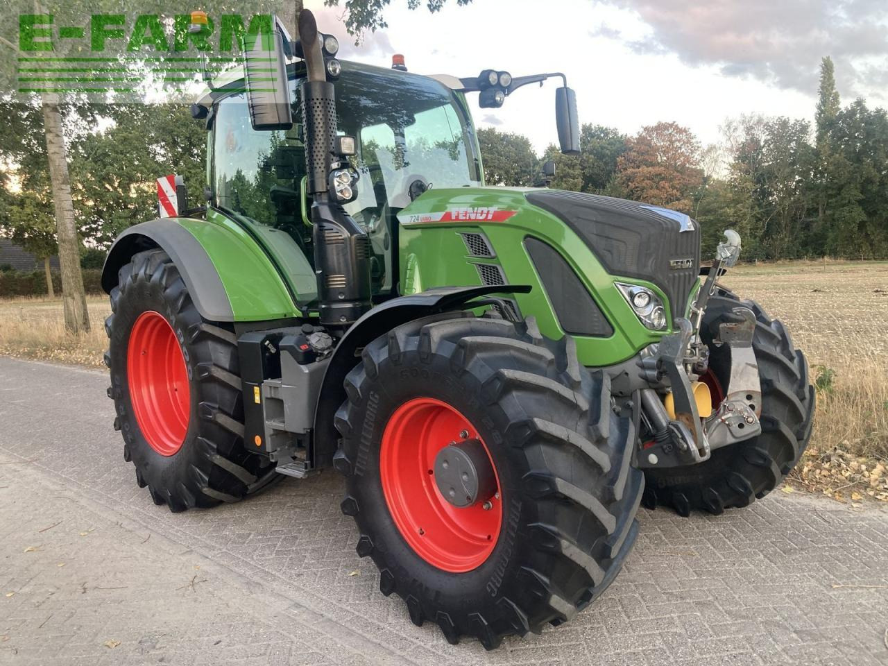 Fendt 724 vario profi+ ProfiPlus - Traktor: bild 1 Fendt 724 vario profi+ ProfiPlus - Traktor: bild 1