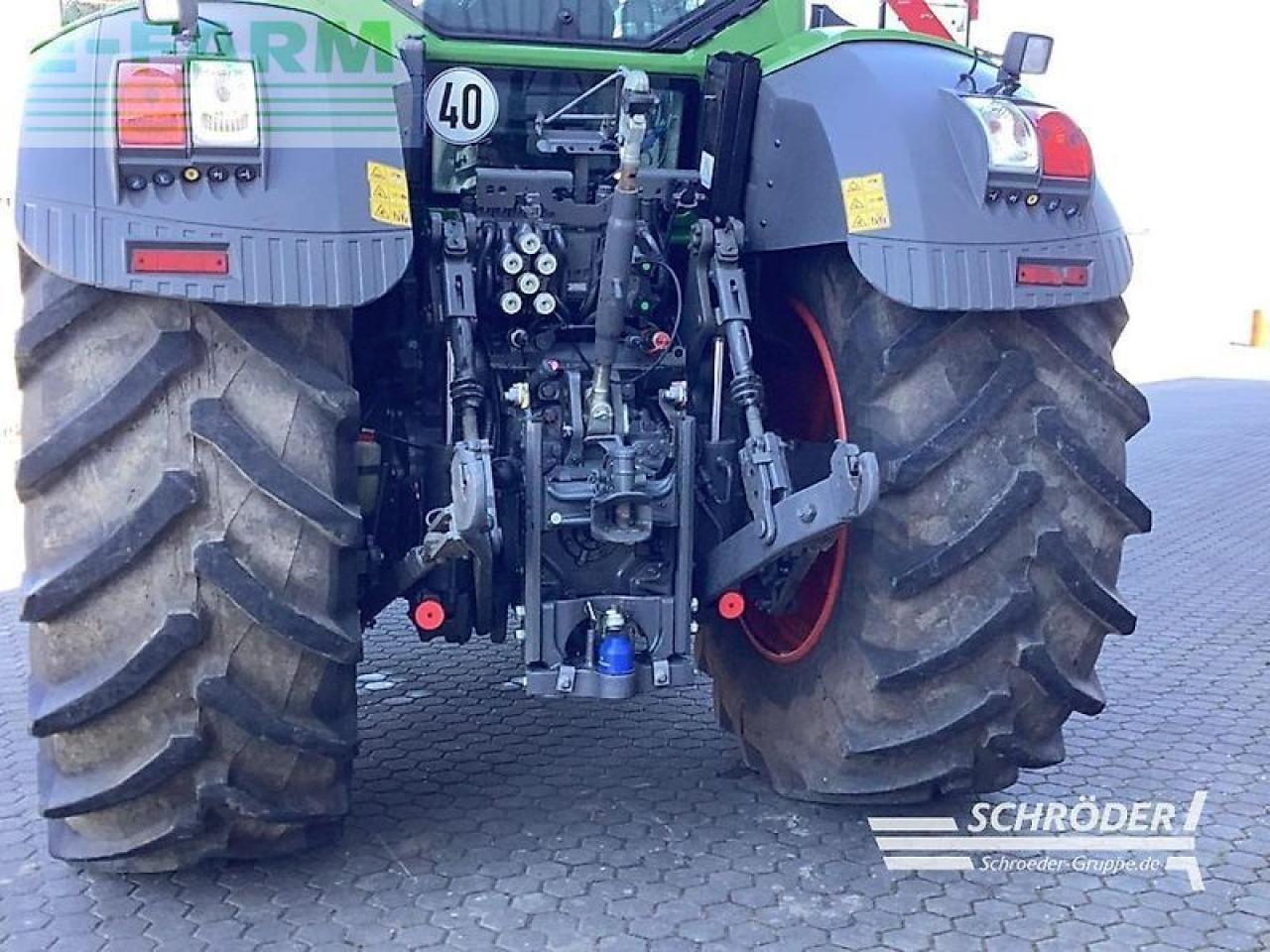 Fendt 824 vario s4 profi plus ProfiPlus - Traktor: bild 2 Fendt 824 vario s4 profi plus ProfiPlus - Traktor: bild 2