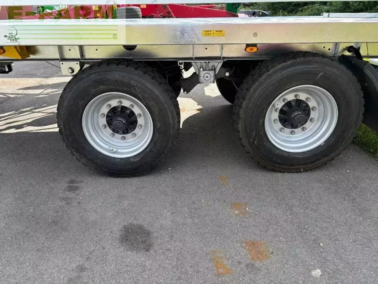 Fliegl dpw 240 bl profi - Flakvagn för lantbruk: bild 5 Fliegl dpw 240 bl profi - Flakvagn för lantbruk: bild 5