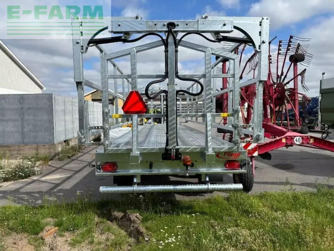 Fliegl dpw 240 bl profi - Flakvagn för lantbruk: bild 4 Fliegl dpw 240 bl profi - Flakvagn för lantbruk: bild 4