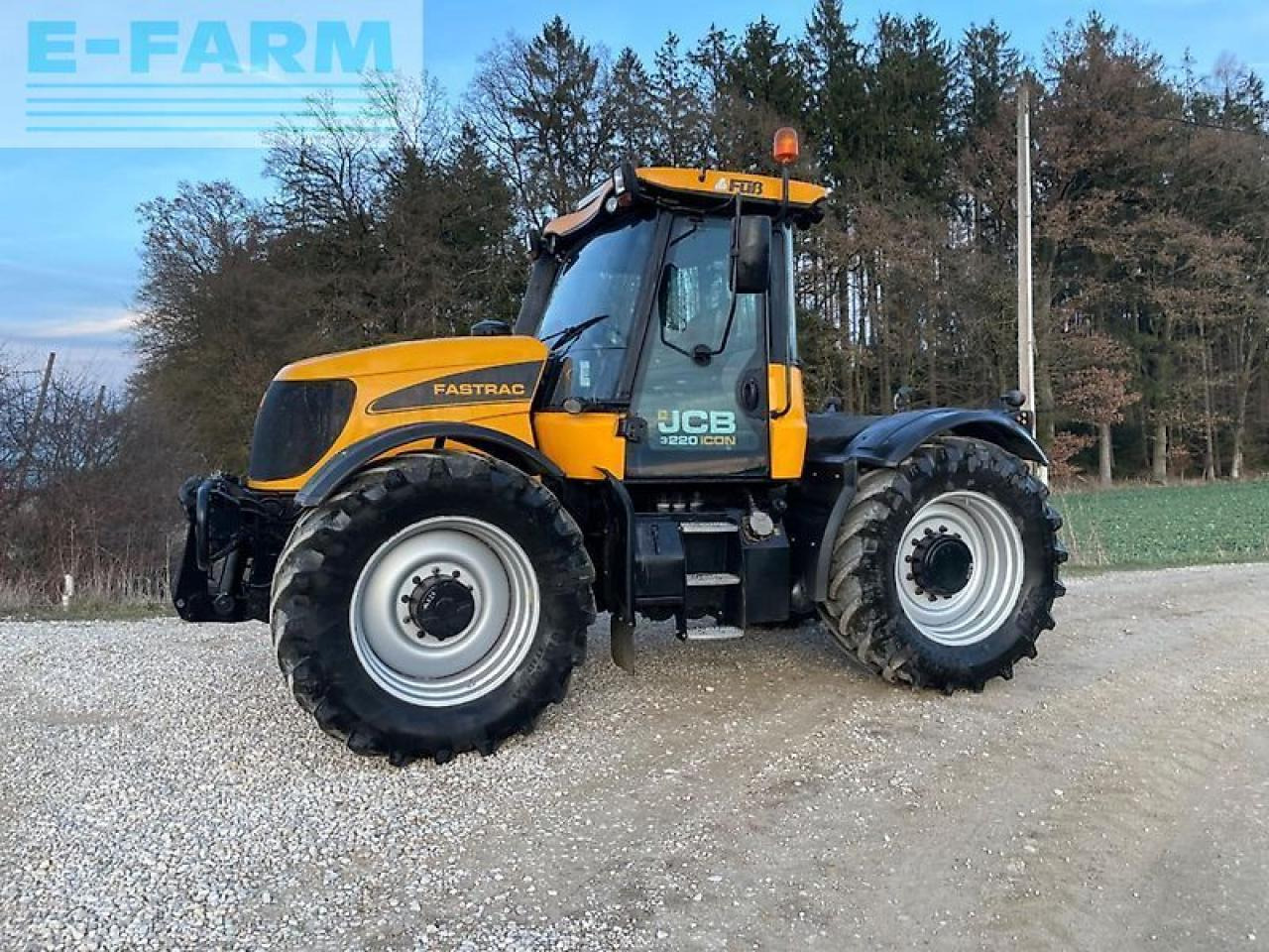 JCB fastrac 3220 plus - Traktor: bild 1 JCB fastrac 3220 plus - Traktor: bild 1