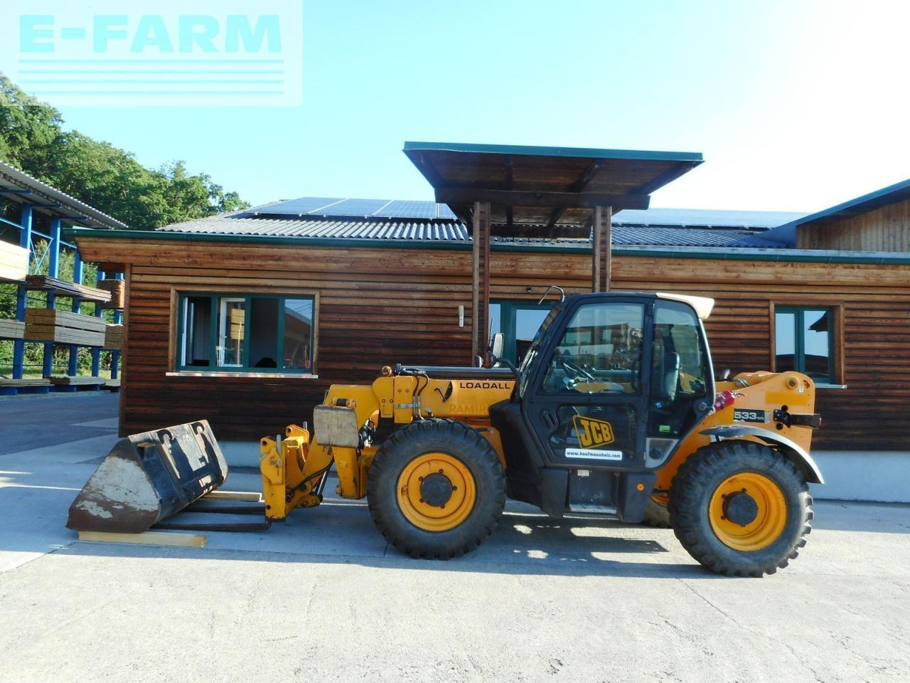 JCB jcb 533-105 ( 3,3t - 10,5m ) - Teleskoplastar: bild 1 JCB jcb 533-105 ( 3,3t - 10,5m ) - Teleskoplastar: bild 1