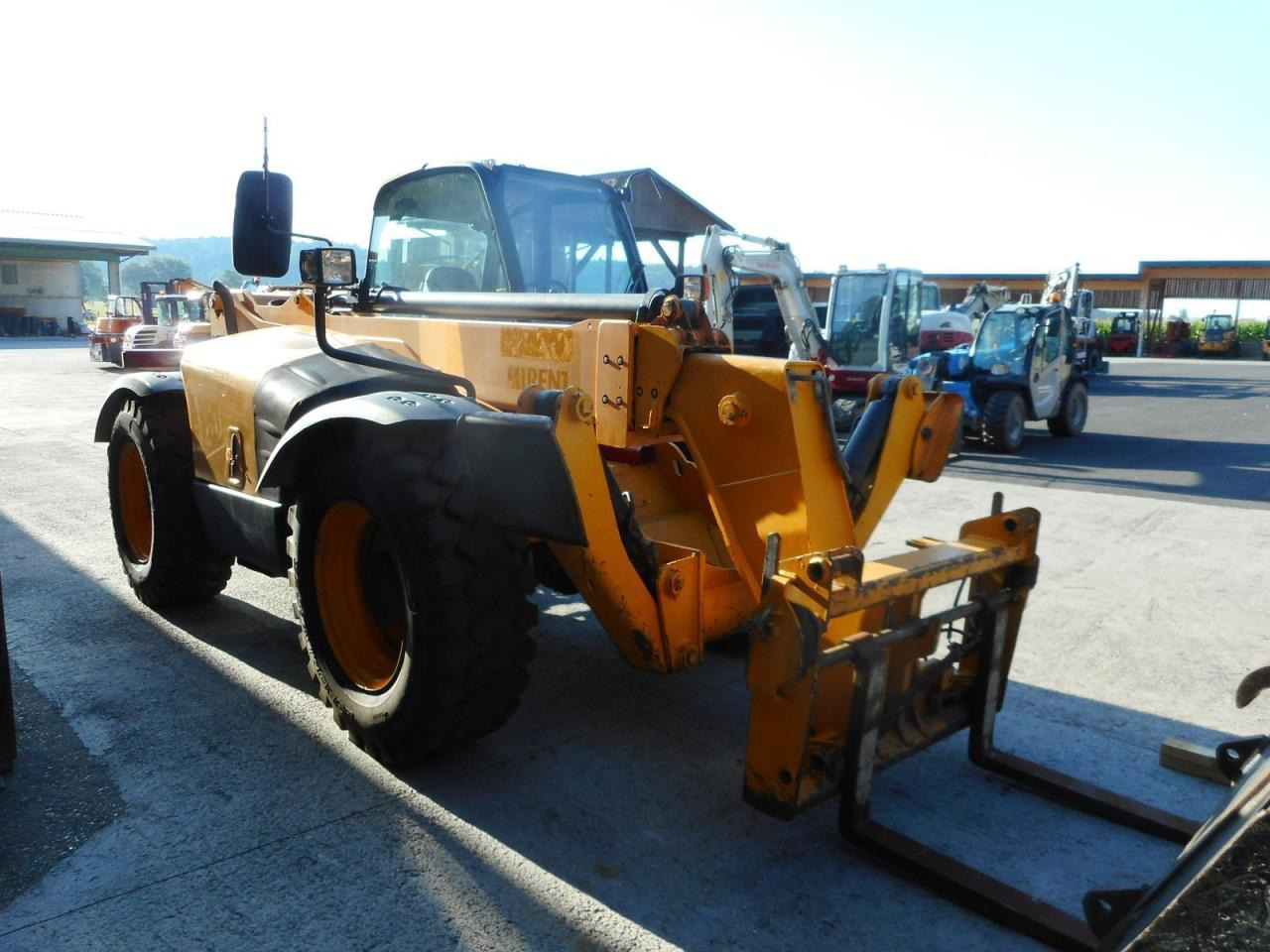 JCB jcb 533-105 ( 3,3t - 10,5m ) - Teleskoplastar: bild 5 JCB jcb 533-105 ( 3,3t - 10,5m ) - Teleskoplastar: bild 5