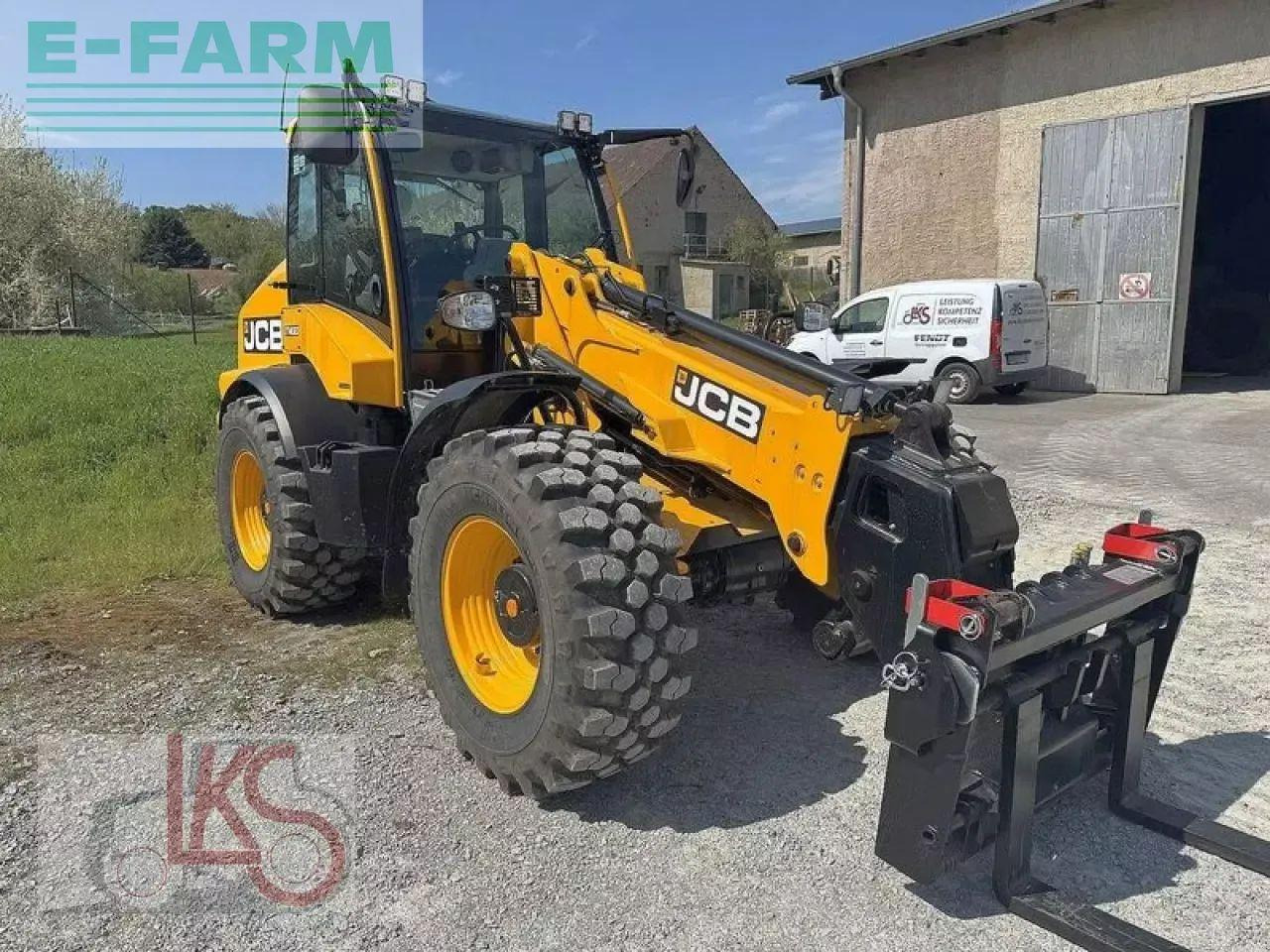 JCB tm 320 tele-radlader - Minigrävmaskin: bild 2 JCB tm 320 tele-radlader - Minigrävmaskin: bild 2