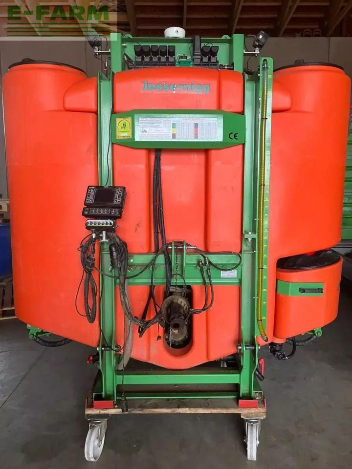 Jessernigg s ng pl 1200 feldspritze mit fronttank gps - Bogserad spruta: bild 1 Jessernigg s ng pl 1200 feldspritze mit fronttank gps - Bogserad spruta: bild 1