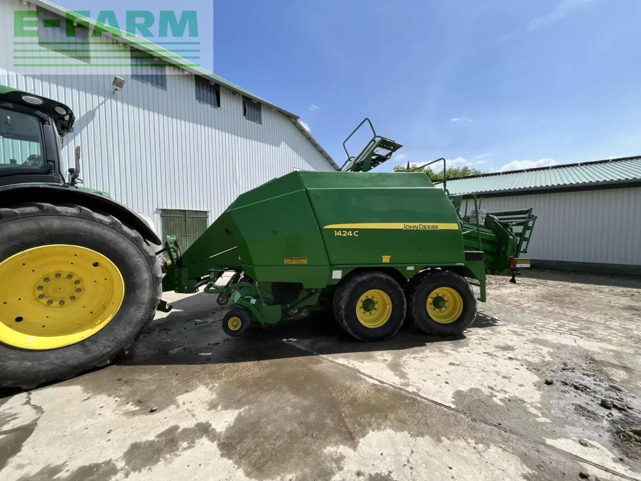 John Deere 1424 c - Fyrkantspress: bild 1 John Deere 1424 c - Fyrkantspress: bild 1