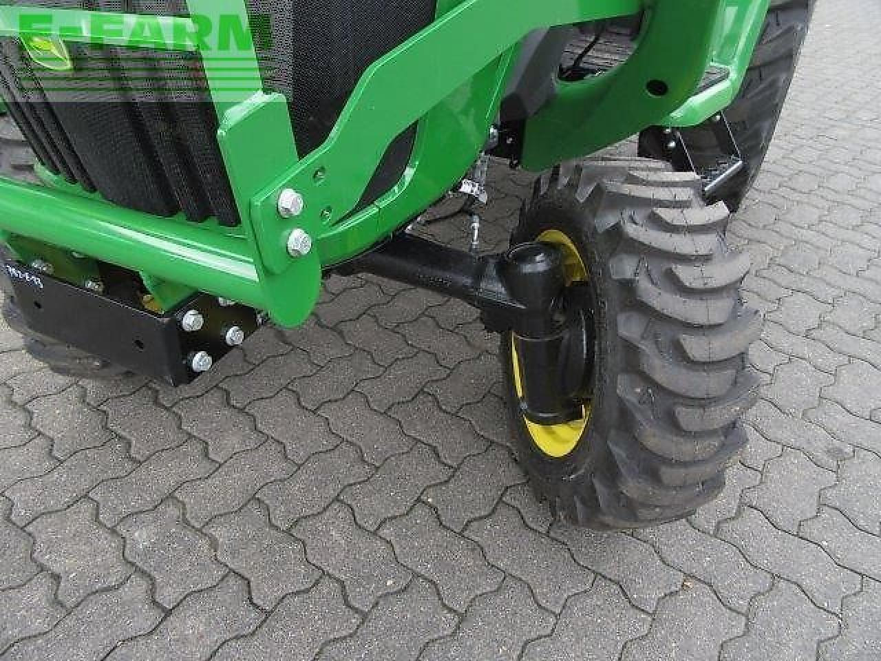 John Deere 3038e 300e - Traktor: bild 5 John Deere 3038e 300e - Traktor: bild 5