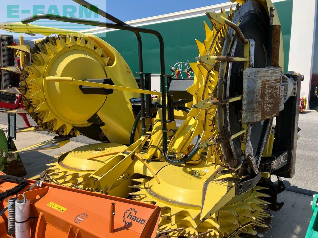 John Deere 460 Plus - Skärbord för majs: bild 1 John Deere 460 Plus - Skärbord för majs: bild 1