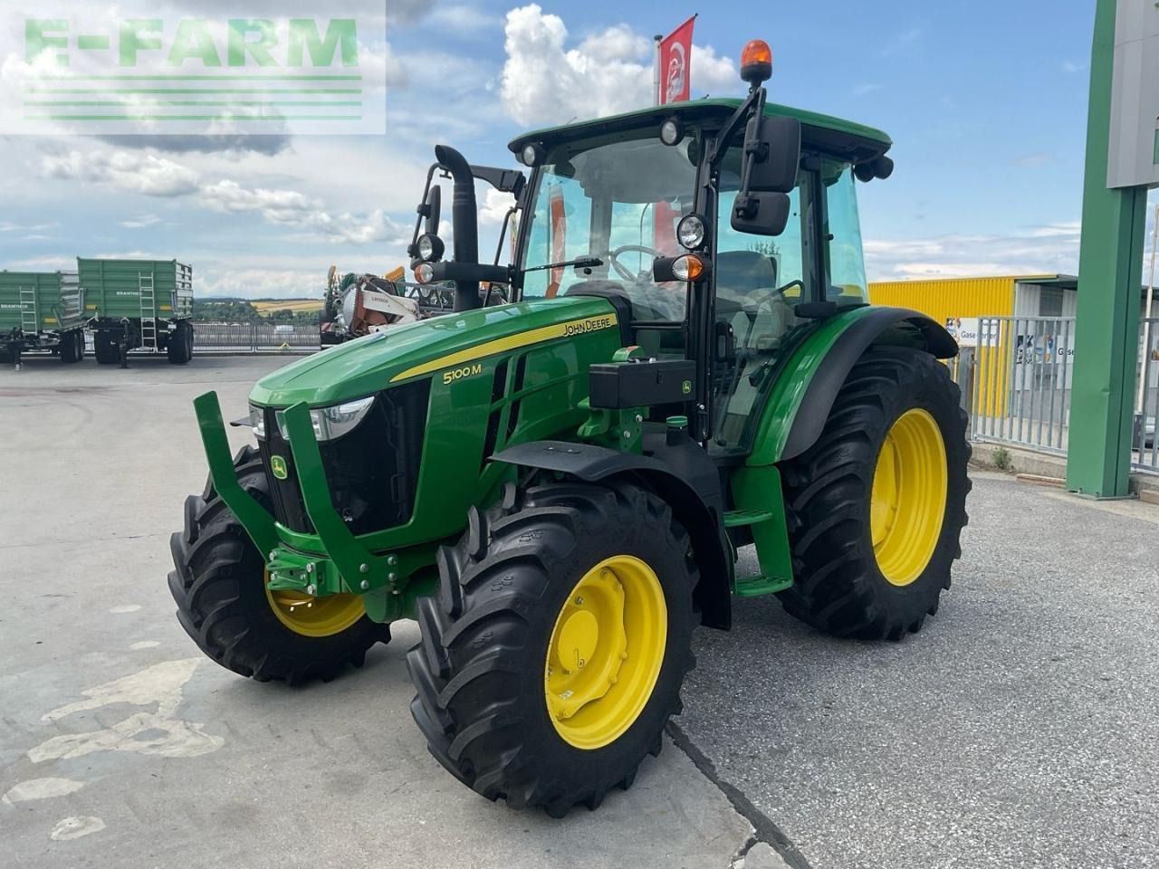 John Deere 5100M - Traktor: bild 1 John Deere 5100M - Traktor: bild 1