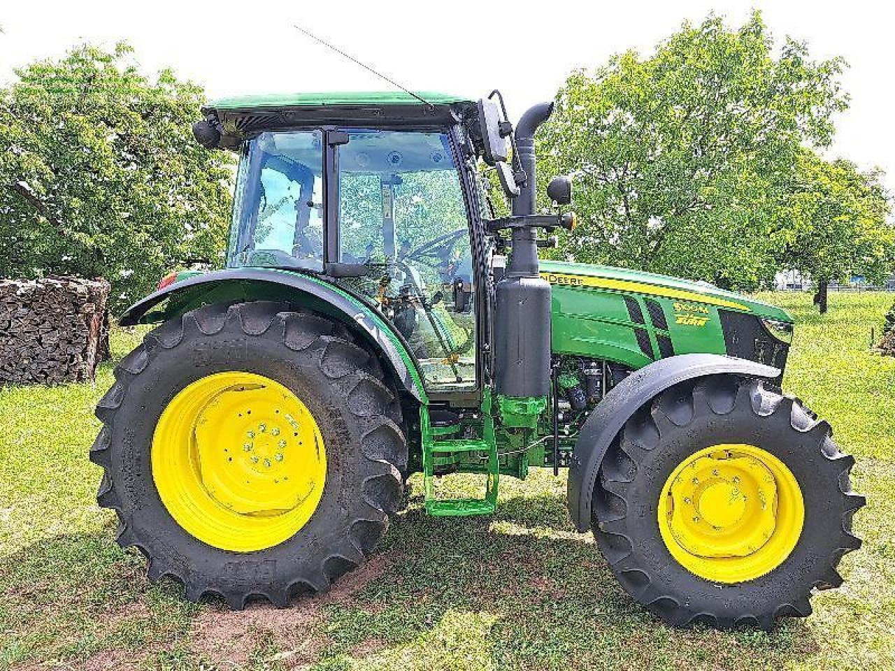 John Deere 5100m - Traktor: bild 1 John Deere 5100m - Traktor: bild 1