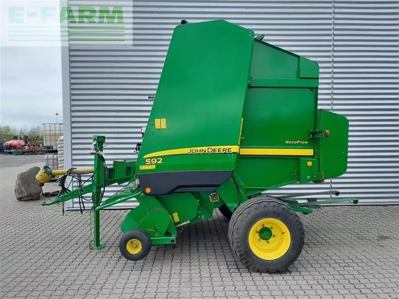 John Deere 592 - Fyrkantspress: bild 1 John Deere 592 - Fyrkantspress: bild 1