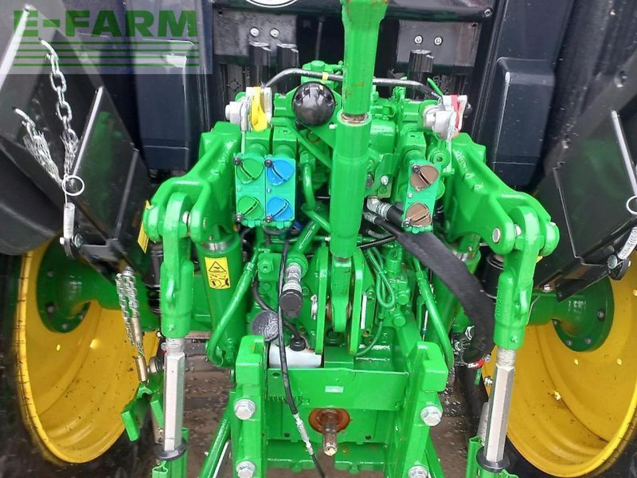 John Deere 6090m - Traktor: bild 5 John Deere 6090m - Traktor: bild 5