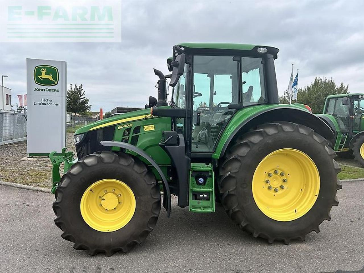 John Deere 6090m - Traktor: bild 1 John Deere 6090m - Traktor: bild 1