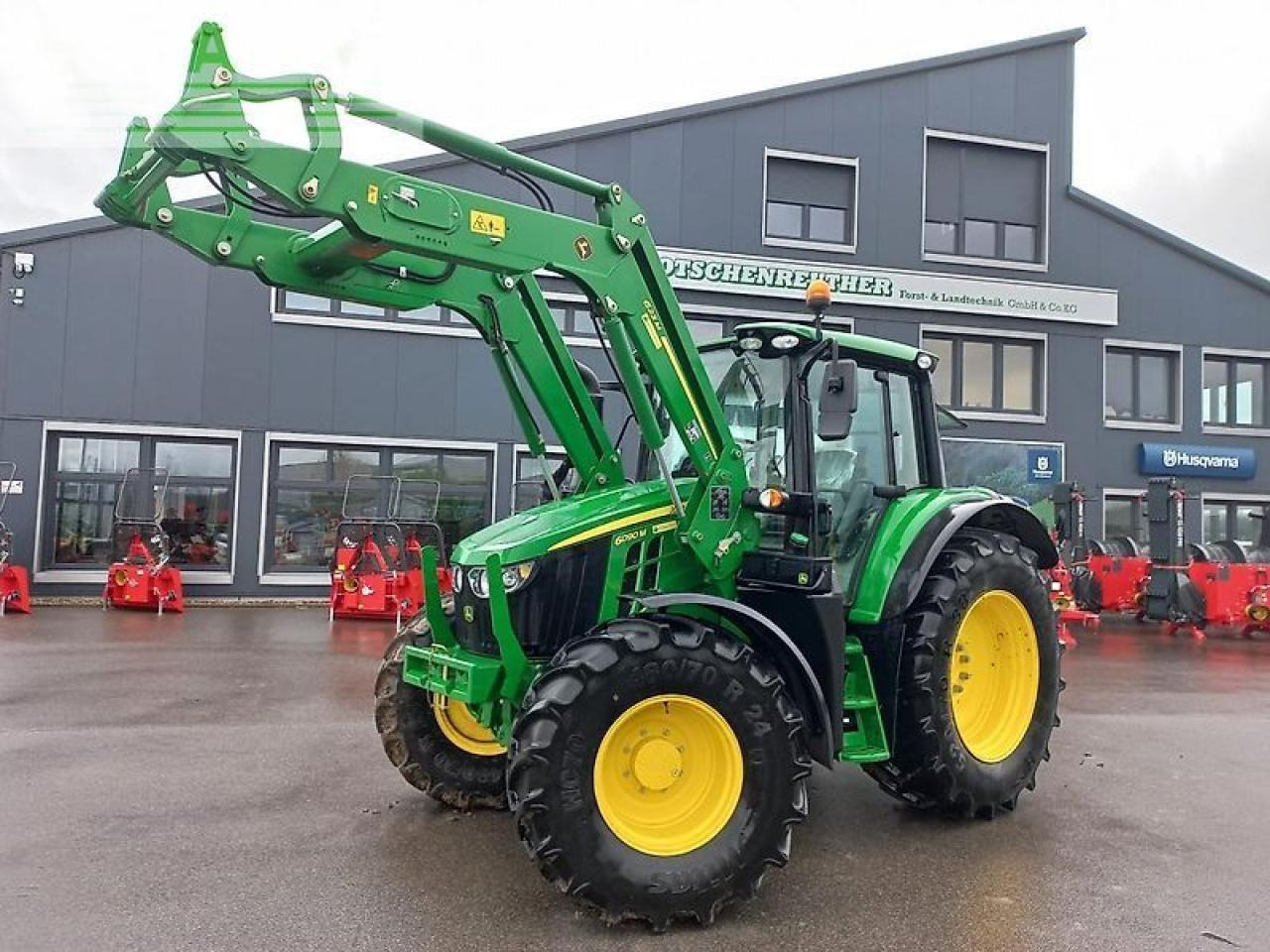 John Deere 6090m - Traktor: bild 1 John Deere 6090m - Traktor: bild 1