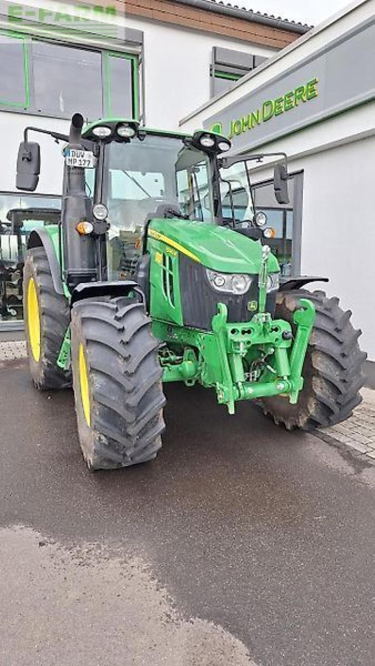 John Deere 6090m - Traktor: bild 1 John Deere 6090m - Traktor: bild 1