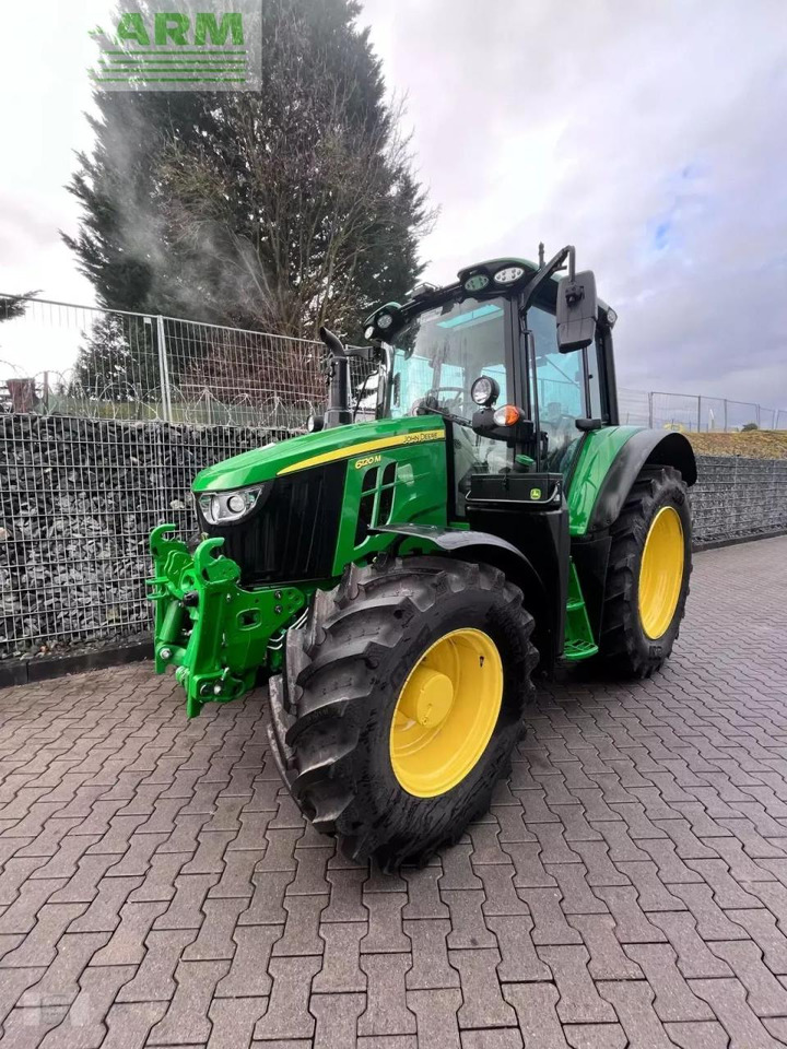 John Deere 6120m - Traktor: bild 1 John Deere 6120m - Traktor: bild 1