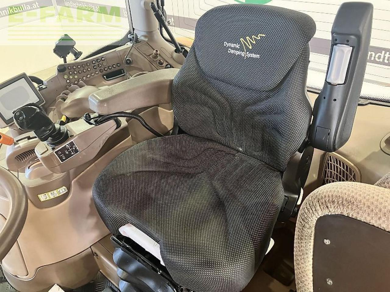 Traktor John Deere 6125r: bild 15