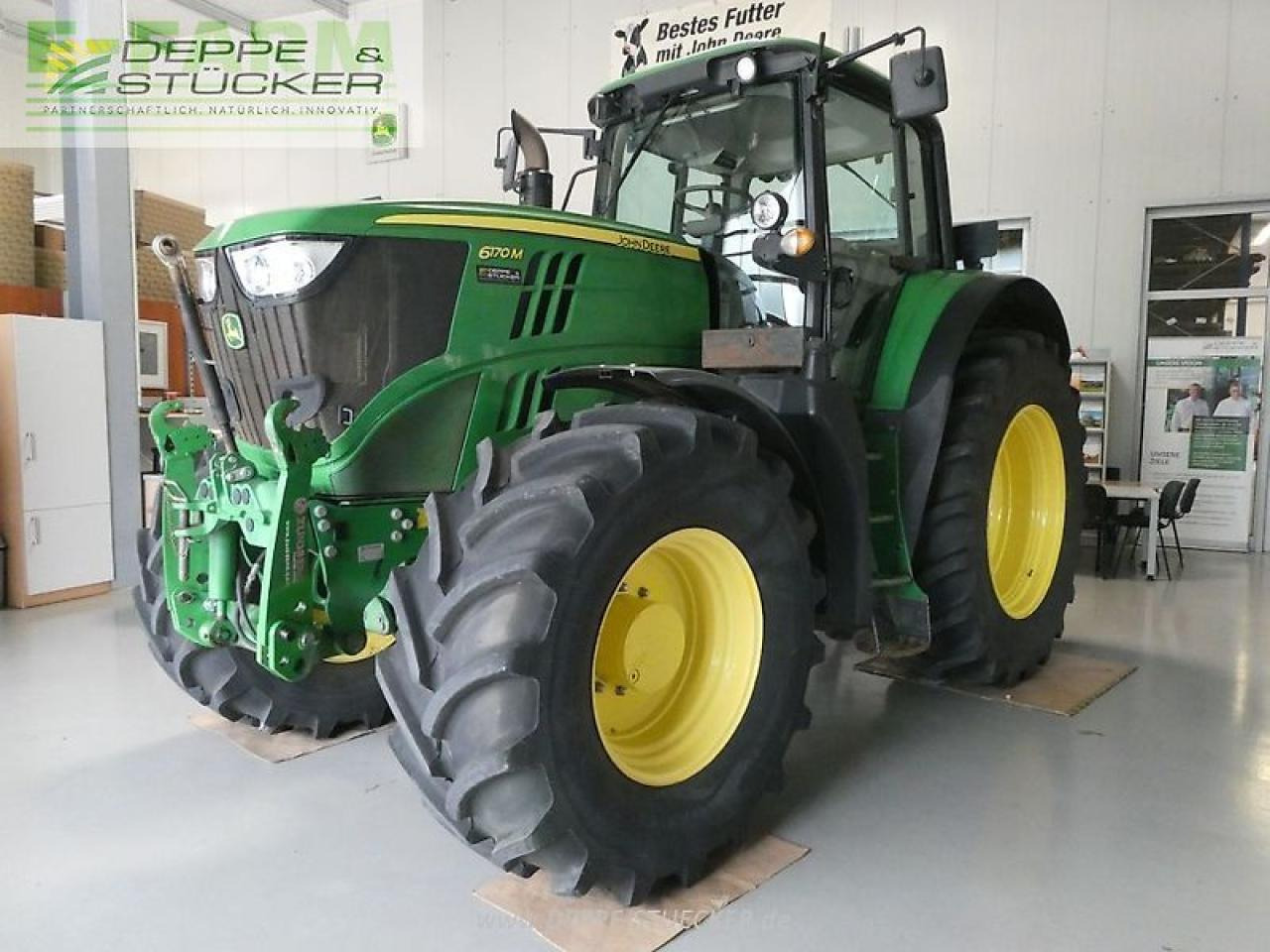 John Deere 6170m - Traktor: bild 1 John Deere 6170m - Traktor: bild 1