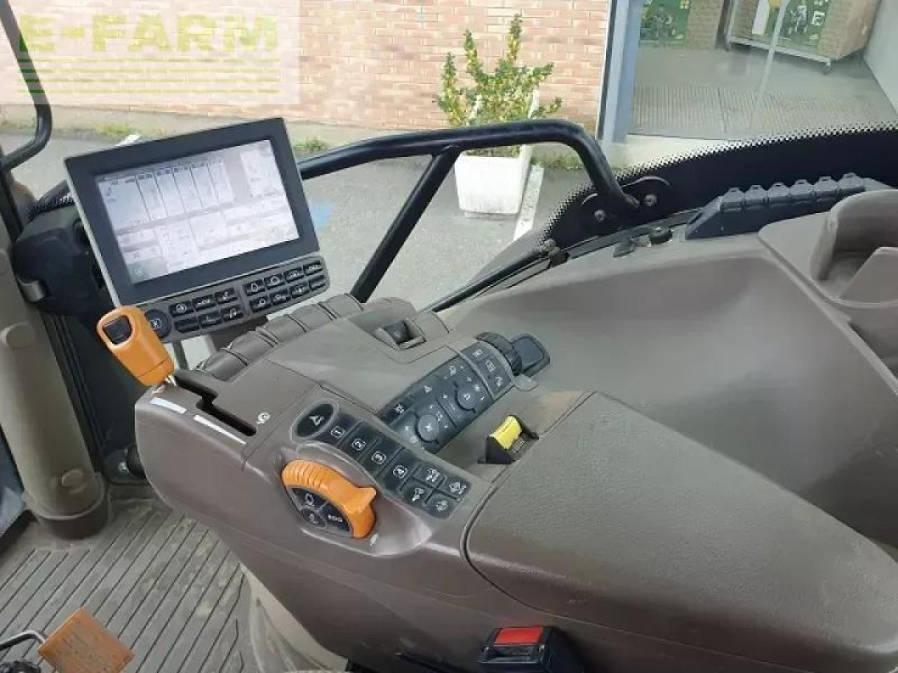 Traktor John Deere 6215r: bild 6