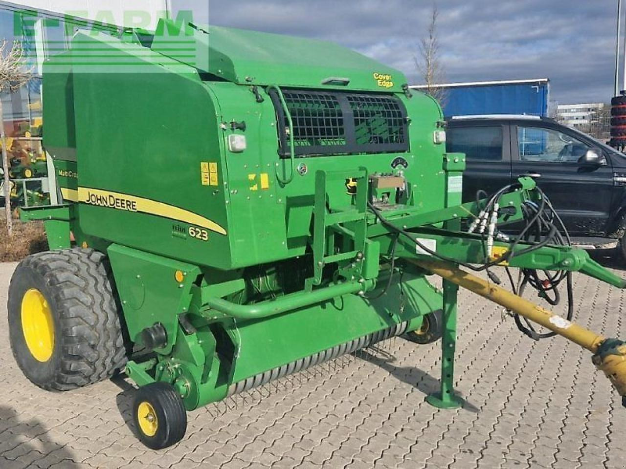 John Deere 623 multicrop - Fyrkantspress: bild 4 John Deere 623 multicrop - Fyrkantspress: bild 4