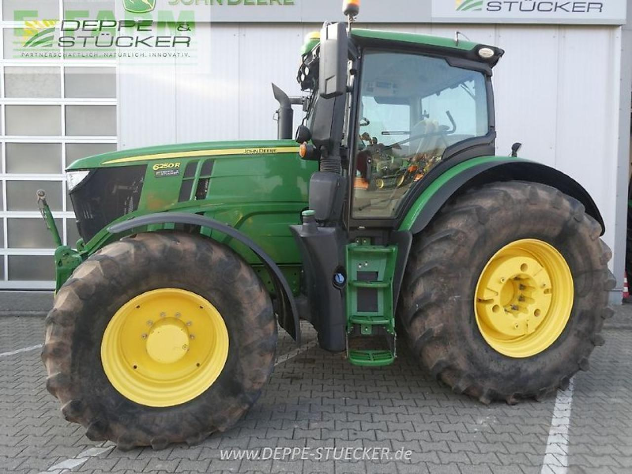 John Deere 6250r - Traktor: bild 2 John Deere 6250r - Traktor: bild 2
