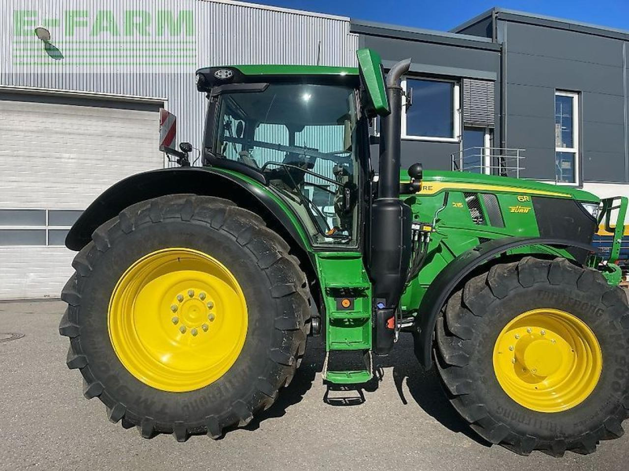 John Deere 6r215 / 6r 215 - Traktor: bild 1 John Deere 6r215 / 6r 215 - Traktor: bild 1