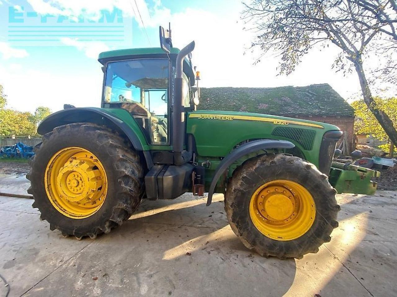 John Deere 8320 - Traktor: bild 3 John Deere 8320 - Traktor: bild 3
