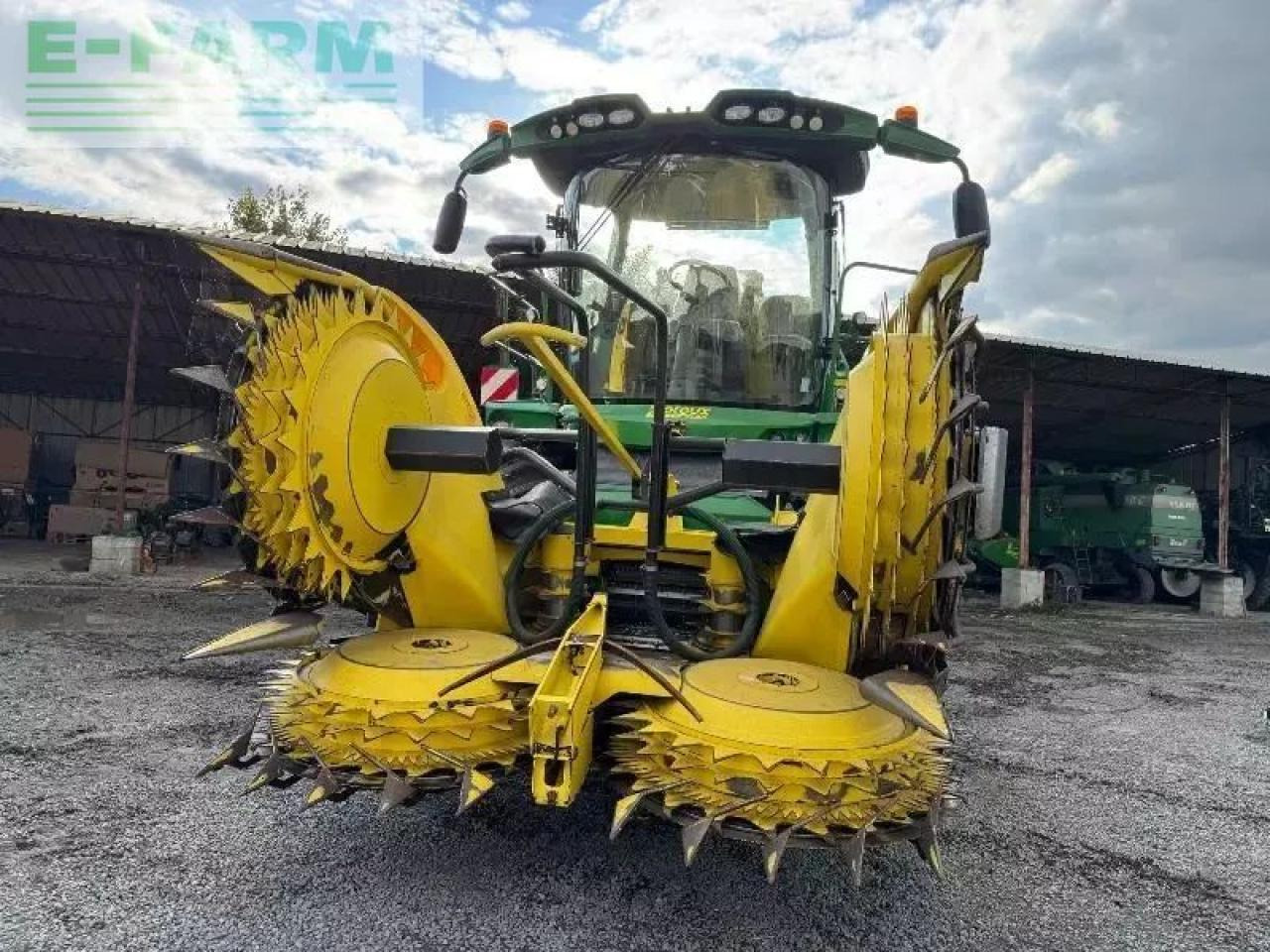 John Deere 8400 - Exakthack: bild 2 John Deere 8400 - Exakthack: bild 2