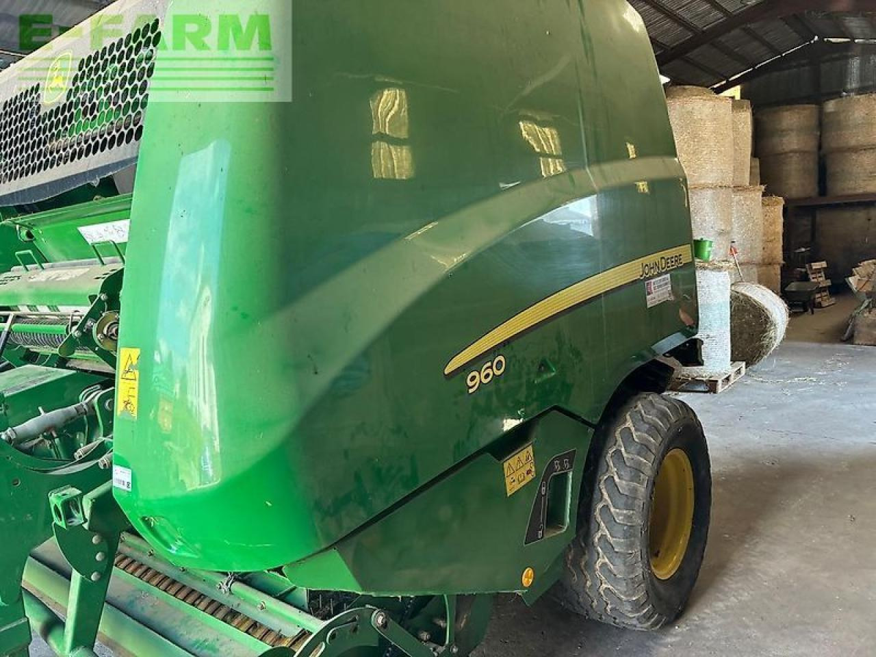 John Deere 960 - Fyrkantspress: bild 2 John Deere 960 - Fyrkantspress: bild 2