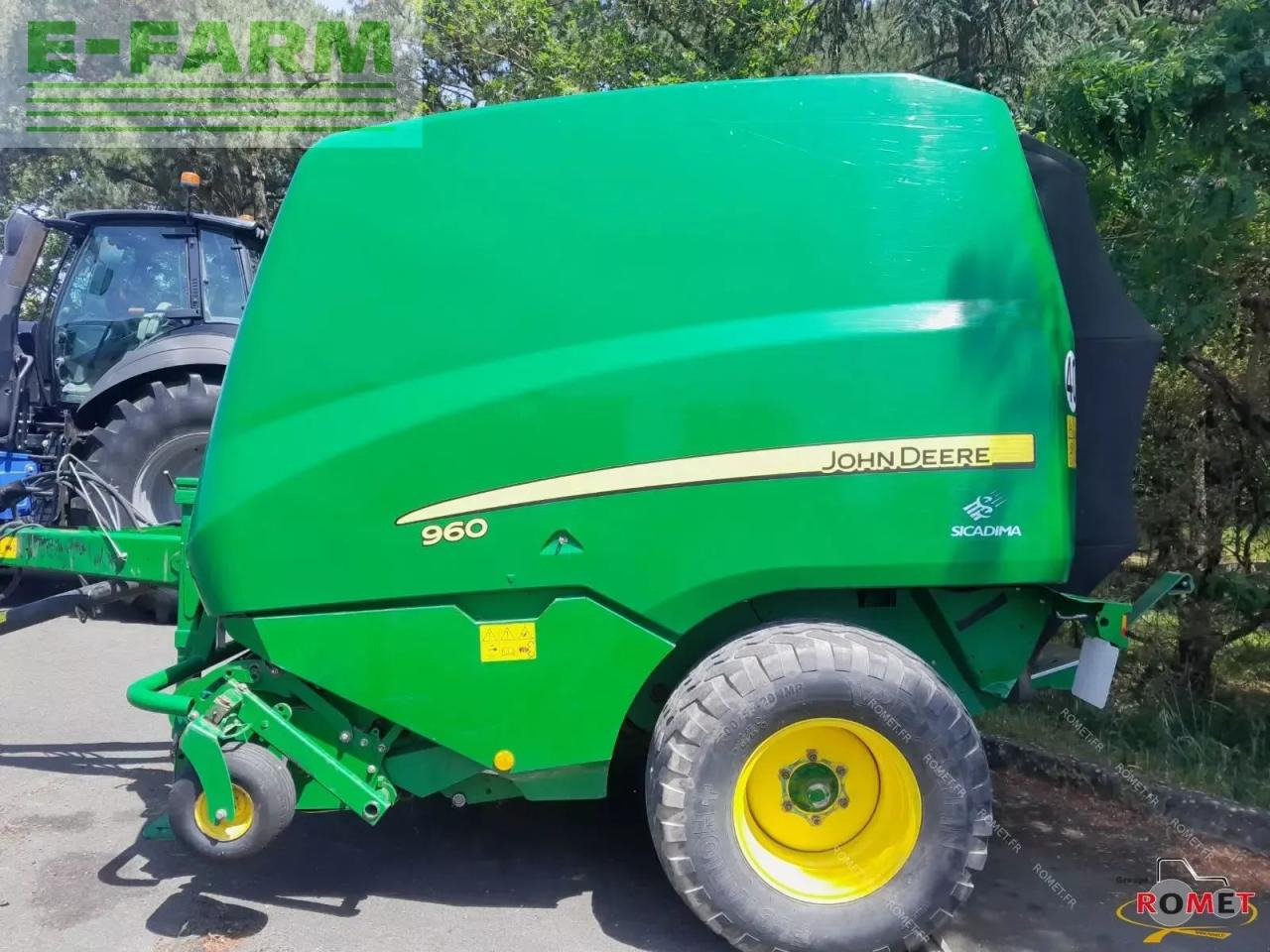 John Deere 960 isobus - Fyrkantspress: bild 2 John Deere 960 isobus - Fyrkantspress: bild 2