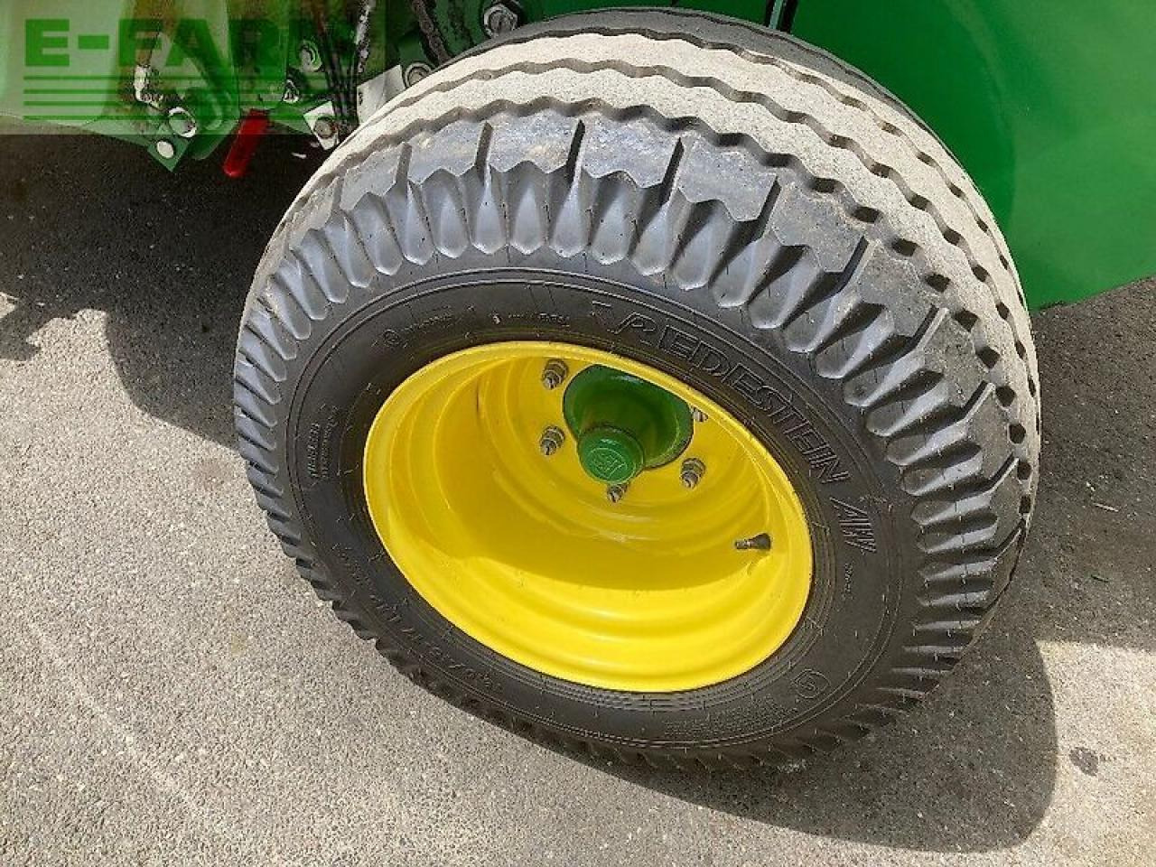 John Deere f 441 m - Fyrkantspress: bild 5 John Deere f 441 m - Fyrkantspress: bild 5