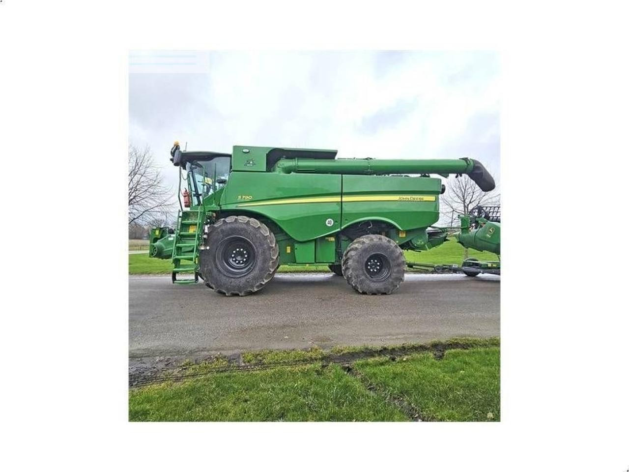 John Deere s 790 - Skördetröska: bild 1 John Deere s 790 - Skördetröska: bild 1
